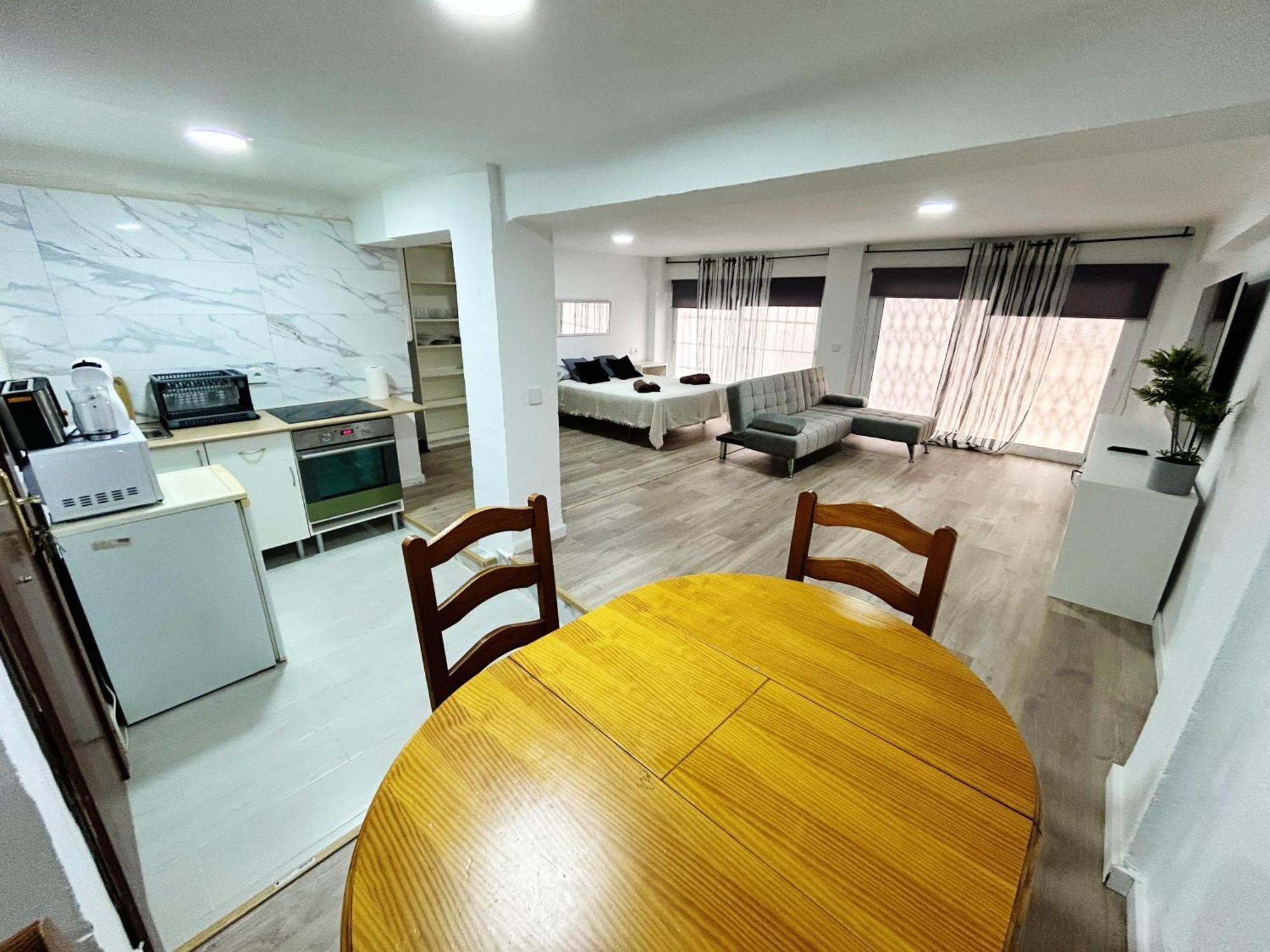 Pura Vida Apartment Torremolinos Exterior photo